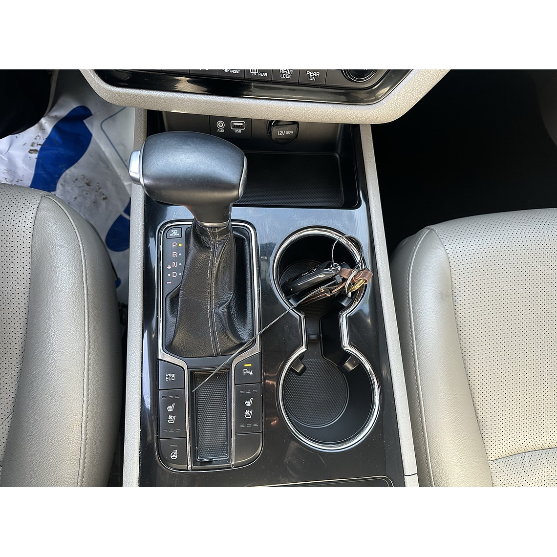 KIA CARNIVAL 2019 / 9PASAJEROS / DIESEL / CAMARA R / FULL 11