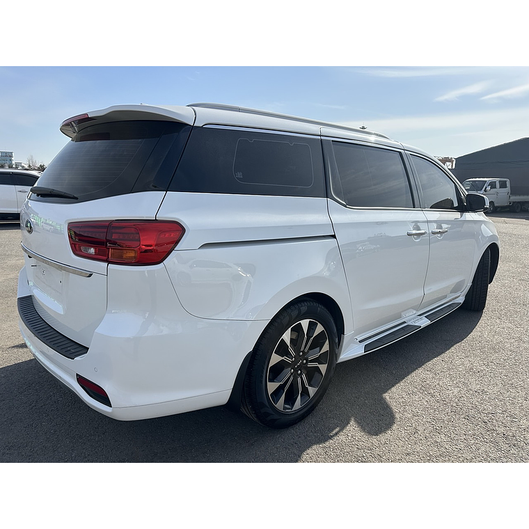 KIA CARNIVAL 2019 / 9PASAJEROS / DIESEL / CAMARA R / FULL 3
