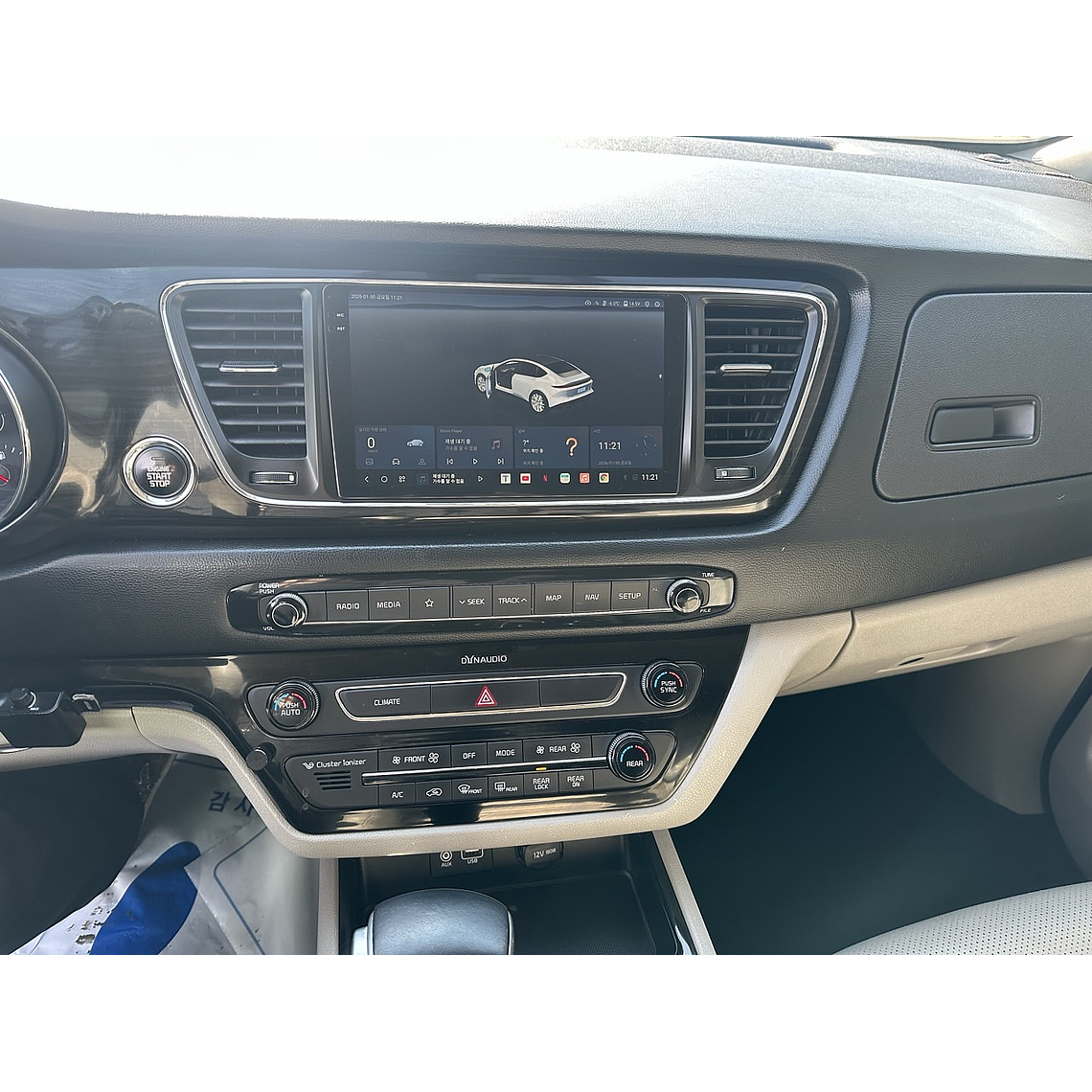 KIA CARNIVAL 2019 / 9PASAJEROS / DIESEL / CAMARA R / FULL 15