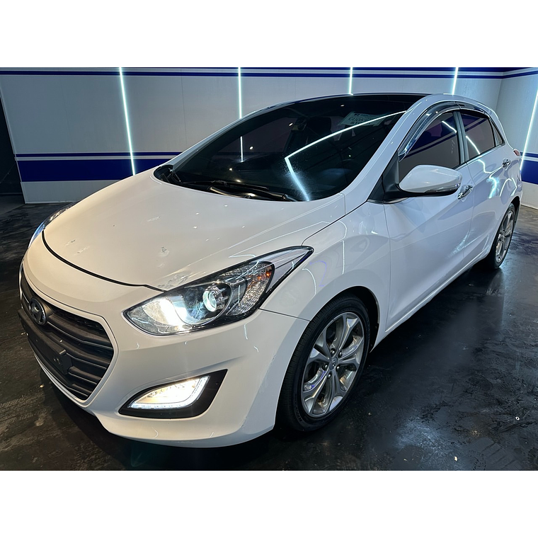 HYUNDAI i30 / TECHO PANORAMICO / SMARKEY / DIESEL  1