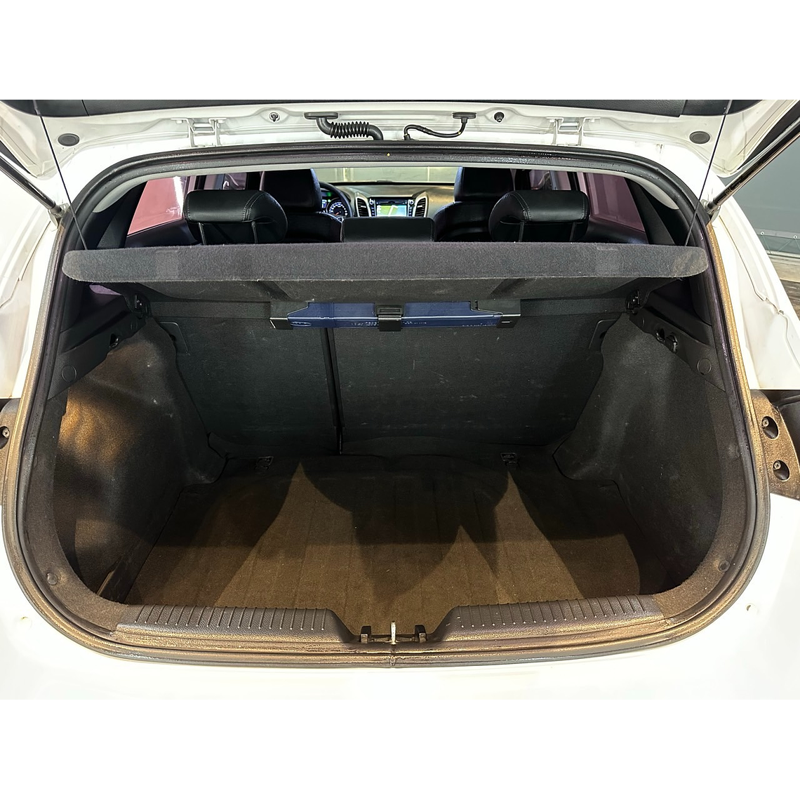 HYUNDAI i30 / TECHO PANORAMICO / SMARKEY / DIESEL  6