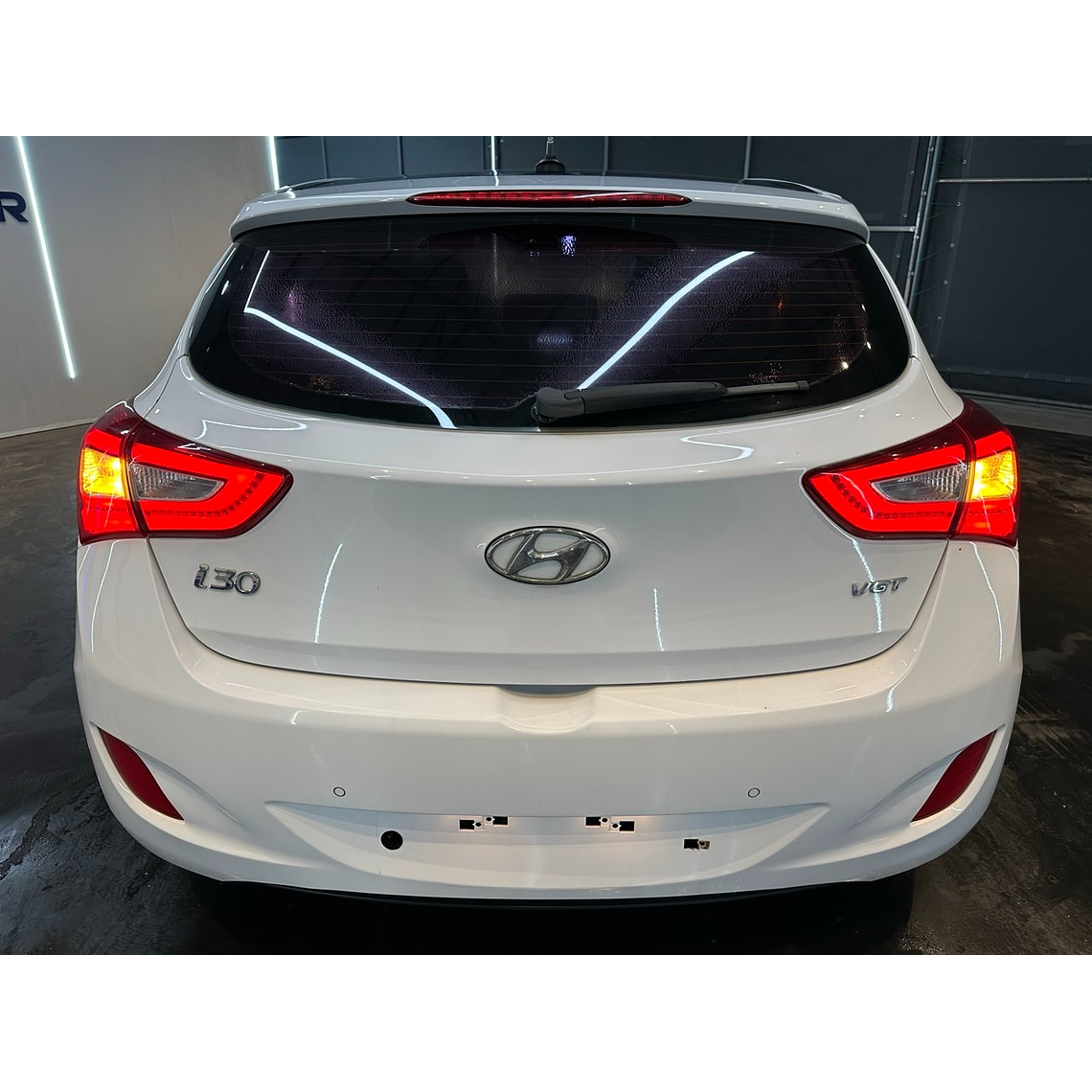 HYUNDAI i30 / TECHO PANORAMICO / SMARKEY / DIESEL  8