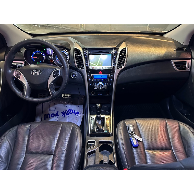 HYUNDAI i30 / TECHO PANORAMICO / SMARKEY / DIESEL  13