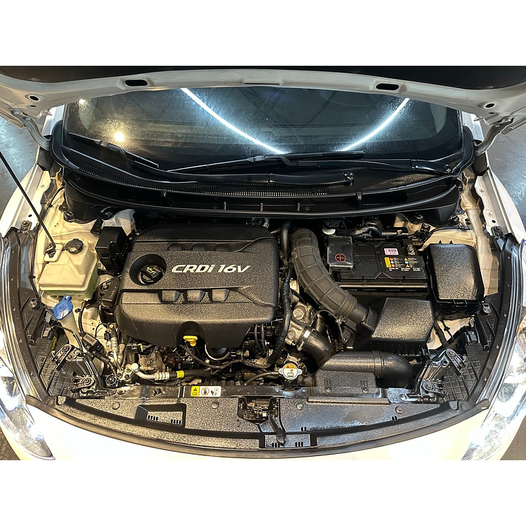 HYUNDAI i30 / TECHO PANORAMICO / SMARKEY / DIESEL  17