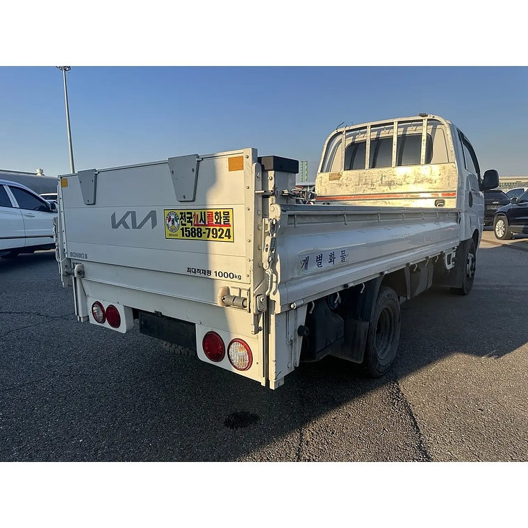 KIA BONGO3 2020 1.2T / CAMARA R / MECANICO / DIESEL 2.5 7