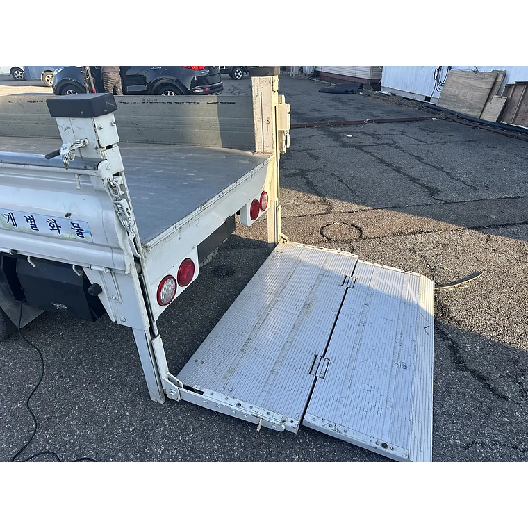 KIA BONGO3 2020 1.2T / CAMARA R / MECANICO / DIESEL 2.5 11