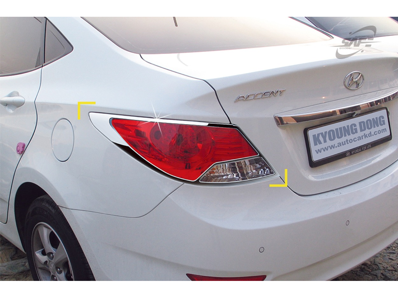 FOCO TRASERO CROMADO ACCENT RB 2011 - 2021 