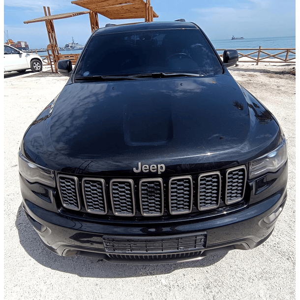 JEEP GRAND CHEROKEE 75th SPECIAL EDITION 2017 / FULL OPTION / 4WD /SUNROOF / DIESEL 4