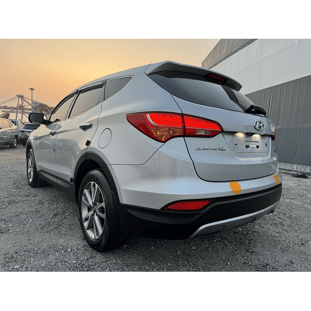 SANTAFE DM 2014 / 7PASAJEROS / 4WD / PANTALLA / DIESEL 3