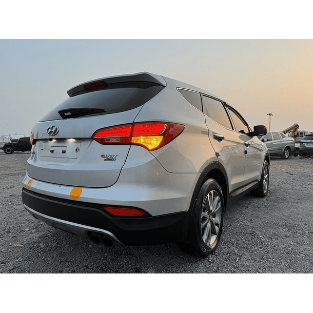 SANTAFE DM 2014 / 7PASAJEROS / 4WD / PANTALLA / DIESEL 5