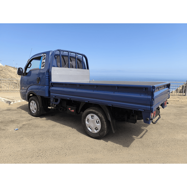 KIA BONGO SUPER CAB 2016 / 1TON / 4WD MECANICA CAJA 6TA / DIESEL 7