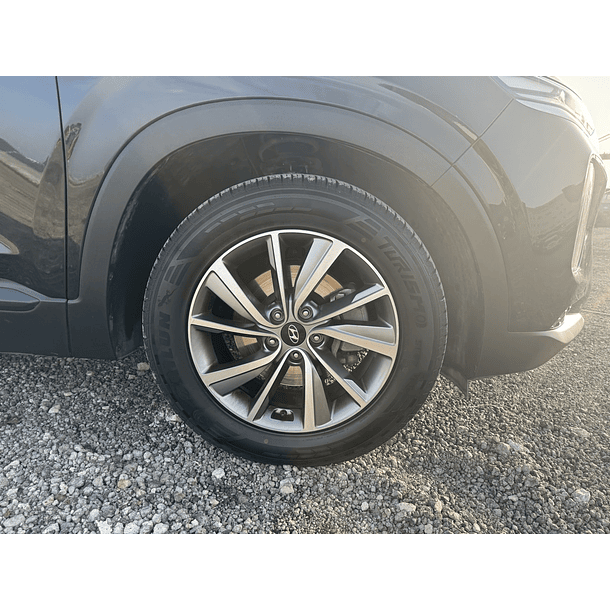 SANTAFE TM 2019 / 7 PASAJEROS /4WD/ PANTALLA / SMART KEY / DIESEL 31