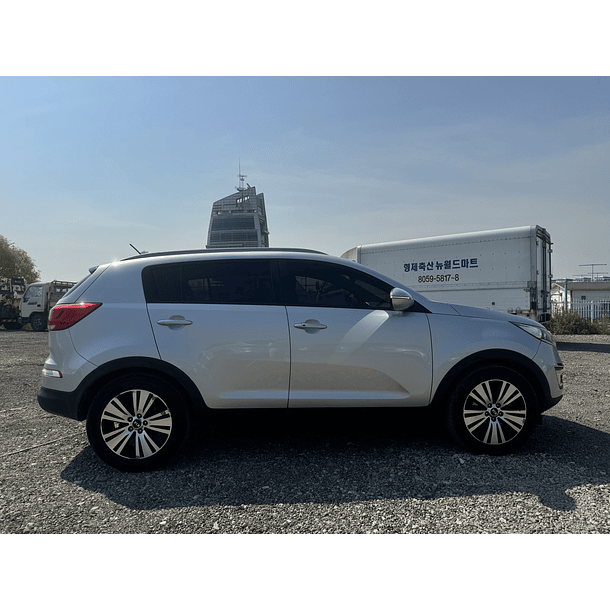 KIA SPORTAGE 2014 / 4WD / SMART KEY / DIESEL 5