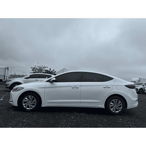 HYUNDAI AVANTE AD 2018 DIESEL 1,6VGT 2