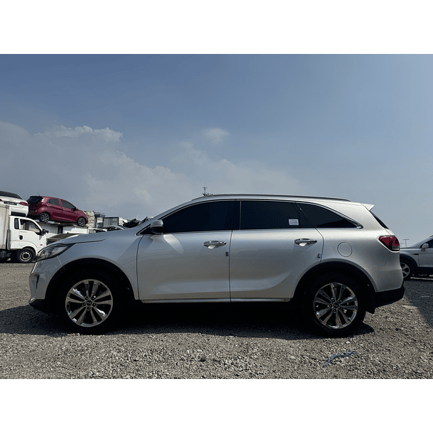 KIA ALL NEW SORENTO 2015 / 4WD / CAMARA / 5PASAJEROS / DIESEL 2