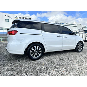 KIA All New Carnival — foto 5 de 16