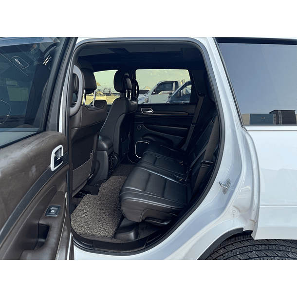 JEEP GRAND CHEROKEE SUMMIT TOPLINE 2019 / 4WD / SUNROOF / DIESEL 11