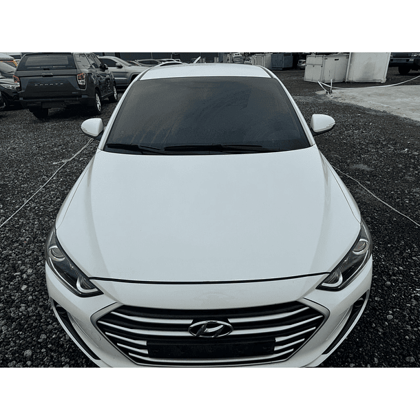 HYUNDAI AVANTE AD 2016 DIESEL 1,6VGT FULL EQUIPO 7