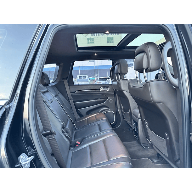 JEEP GRAND CHEROKEE SUMMIT TOPLINE 2018 / 4WD / SUNROOF / DIESEL 17