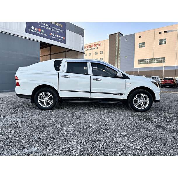 SSANG YONG KORANDO SPORTS 2014 / 4WD DIESEL PICKUP 5