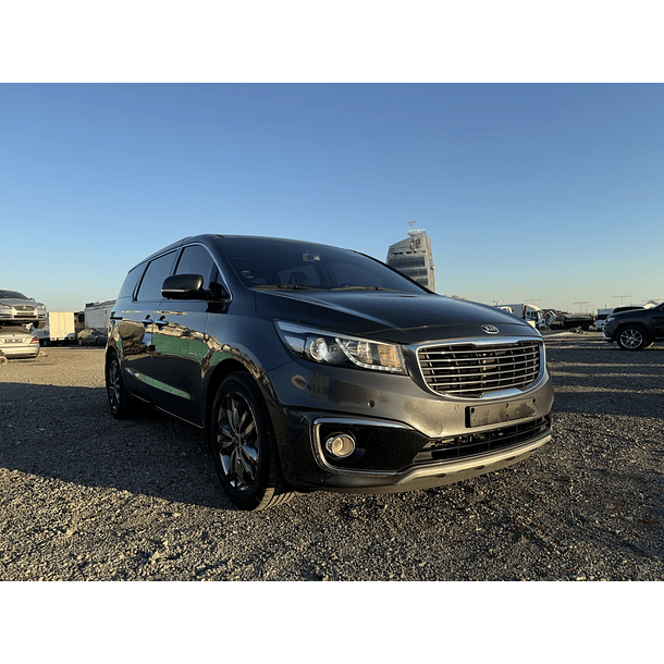 KIA ALL NEW CARNIVAL 2015  SUNROOF/ 9PASAJEROS / DIESEL / PUERTA ELECTRICA /TOPLINE 7