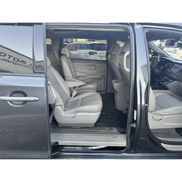 KIA ALL NEW CARNIVAL 2016 / 9PASAJEROS / DIESEL / PUERTA ELECTRICA / SUNROOF 12