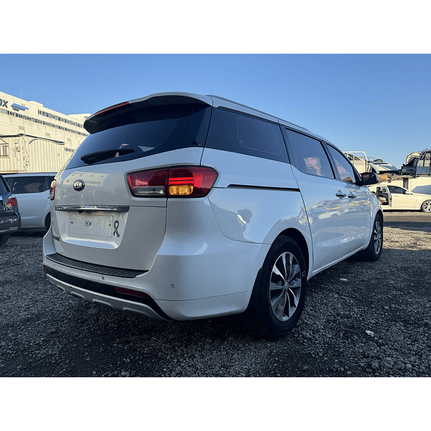 KIA ALL NEW CARNIVAL 2018 / 9PASAJEROS / DIESEL / SMART KEY 5