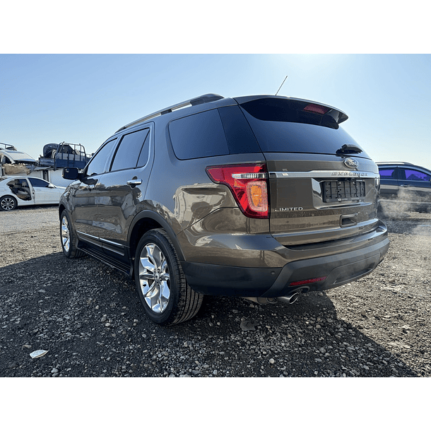 FORD EXPLORER LIMITED 2015 DOUBLE SUNROOF / 4WD / 7SEATS / FULL EQUIPO 3