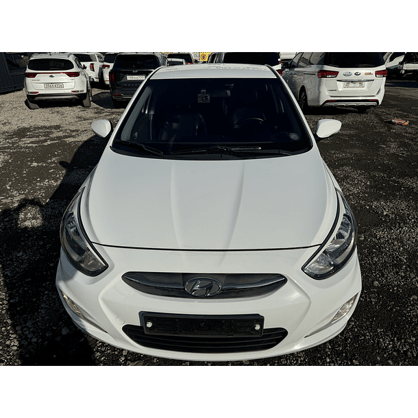 HYUNDAI ACCENT SEDAN 2017 / DIESEL 1.6 VGT  9