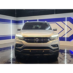 SsangYong Rexton Sports — foto 3 de 18