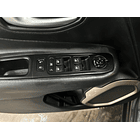 JEEP RENEGADE 2017 DIESEL 4WD / SUNROOF / CAMERA  34