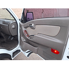 PORTER 2014 CAB Y MEDIA / MECANICA 4WD  / DIESEL / FRIGORIFICO 14