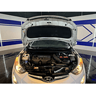 HYUNDAI AVANTE 2015 / DIESEL / 1,6 / ASIENTOS DE CUERO 10