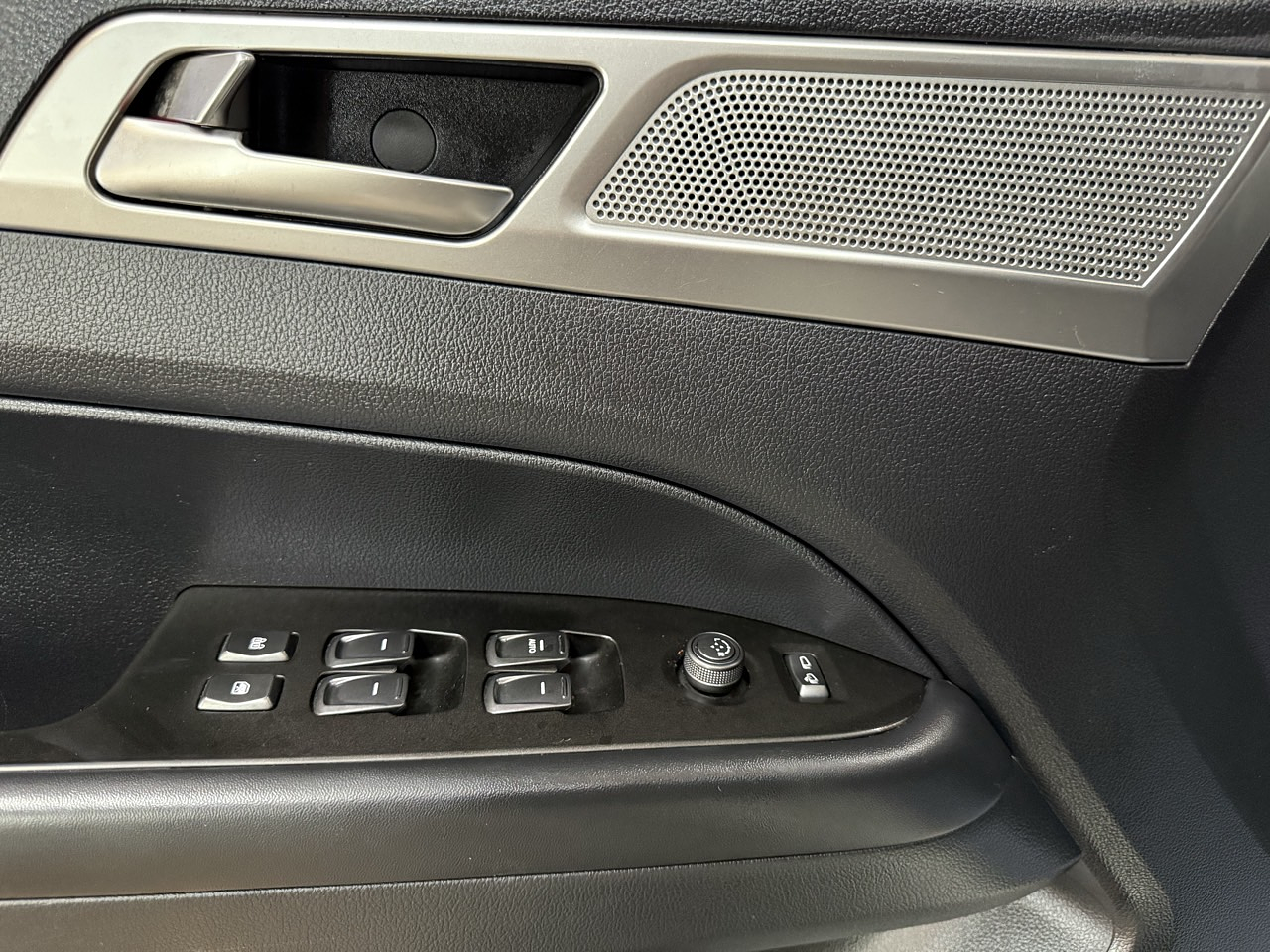 SSANG YONG REXTON SPORTS 2019 / 4WD DIESEL / ALZA HOMBRE 7