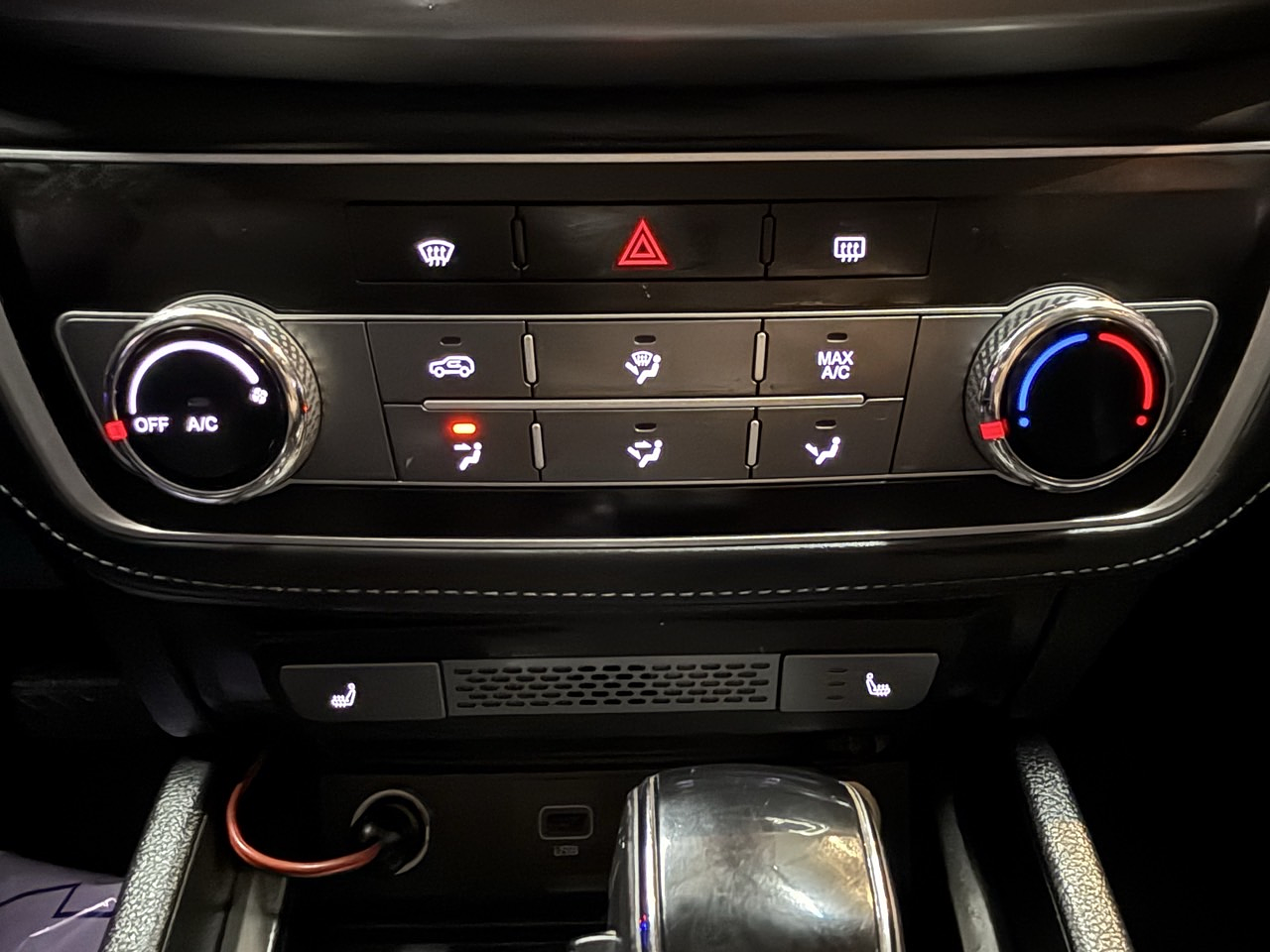 SSANG YONG REXTON SPORTS 2019 / 4WD DIESEL / ALZA HOMBRE 15