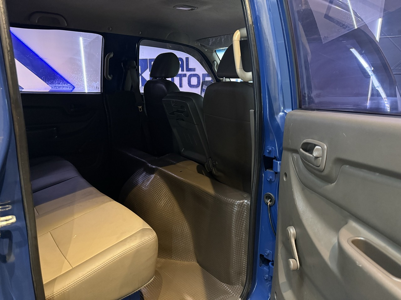 HYUNDAI PORTER 2013 DOBLE CABINA / MECANICA / DIESEL / A/C- 23