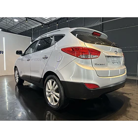 Hyundai Tucson — foto 6 de 16