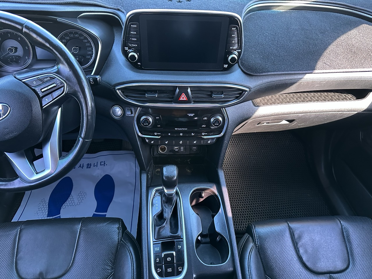 HYUNDAI SANTAFE 2019 / PANTALLA / AUTOMATICO / DIESEL / 7PASAJEROS 25