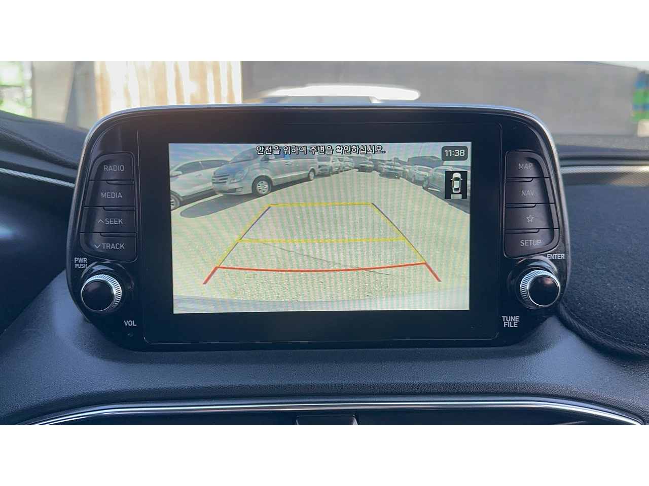 HYUNDAI SANTAFE 2019 / PANTALLA / AUTOMATICO / DIESEL / 7PASAJEROS 27