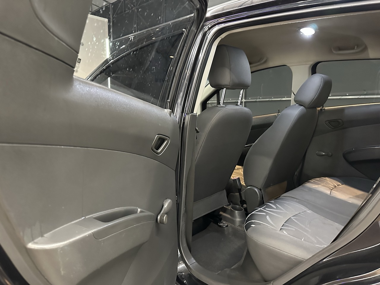 CHEVROLET SPARK 2013 BENCINA 1.0 / MECÁNICA / 5PASAJEROS  26