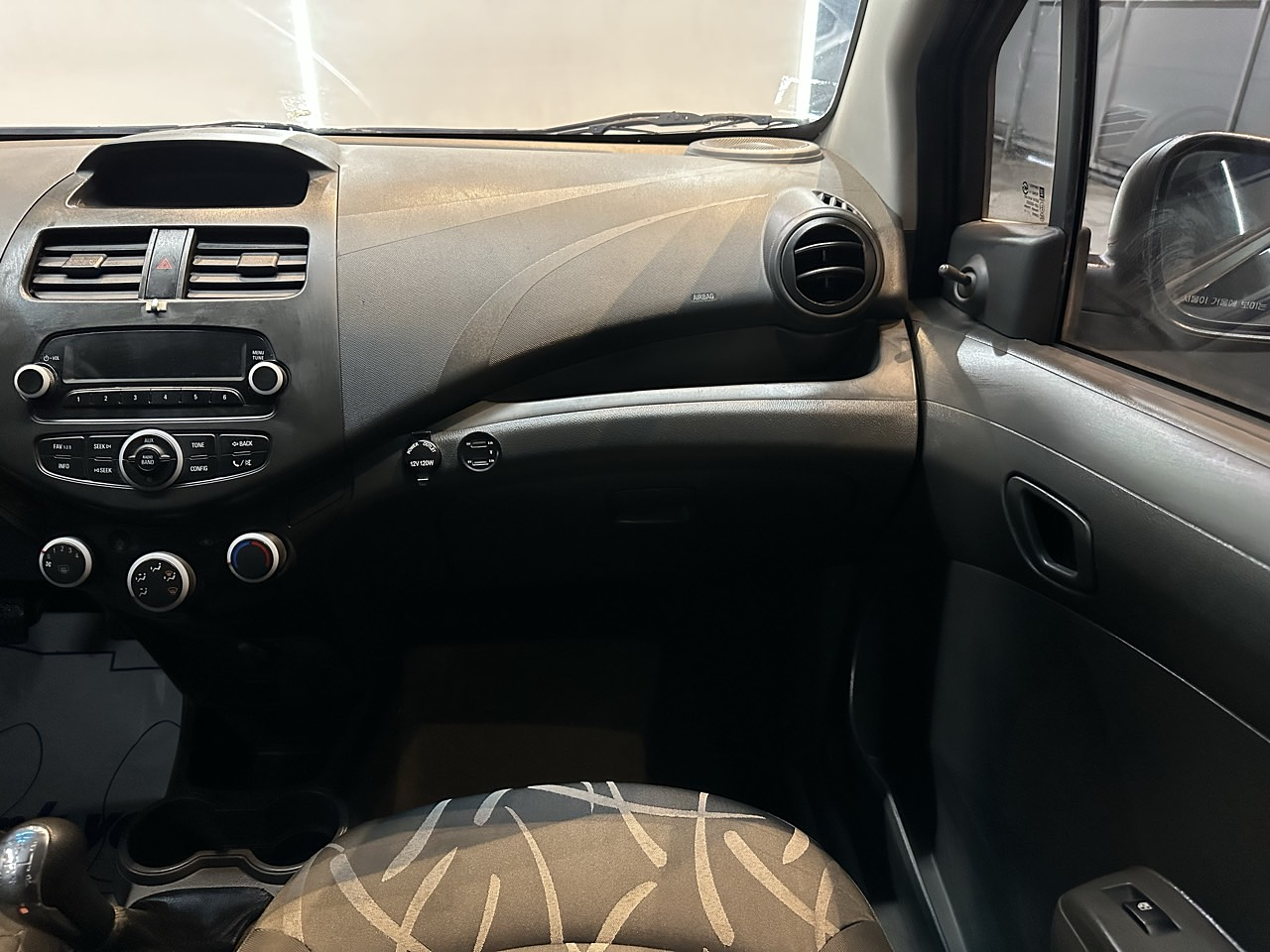 CHEVROLET SPARK 2013 BENCINA 1.0 / MECÁNICA / 5PASAJEROS  25