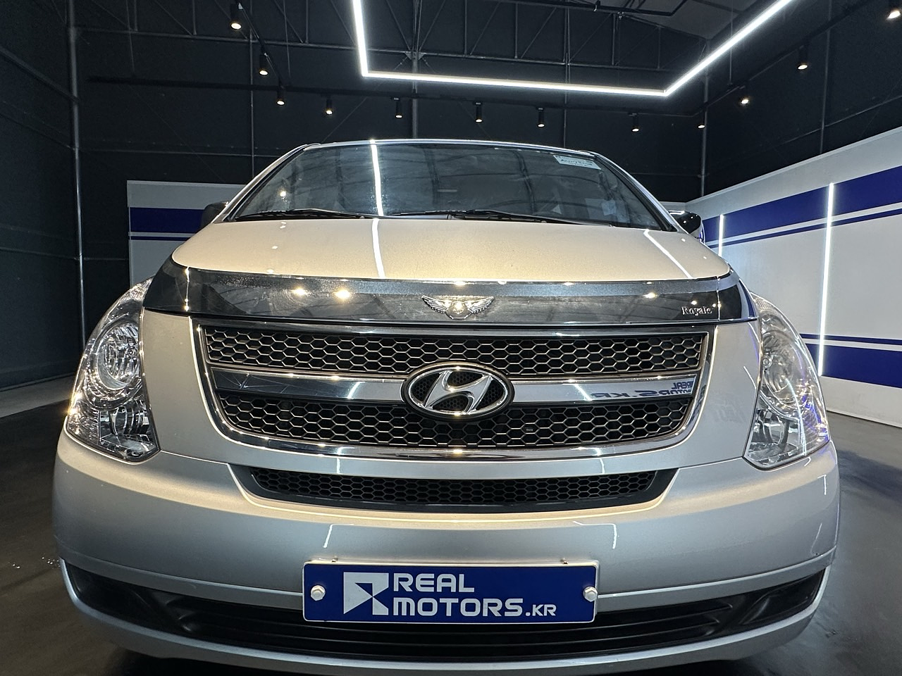 HYUNDAI STAREX 2010 / DIESEL / 2.5 CC / 12PASAJEROS 4