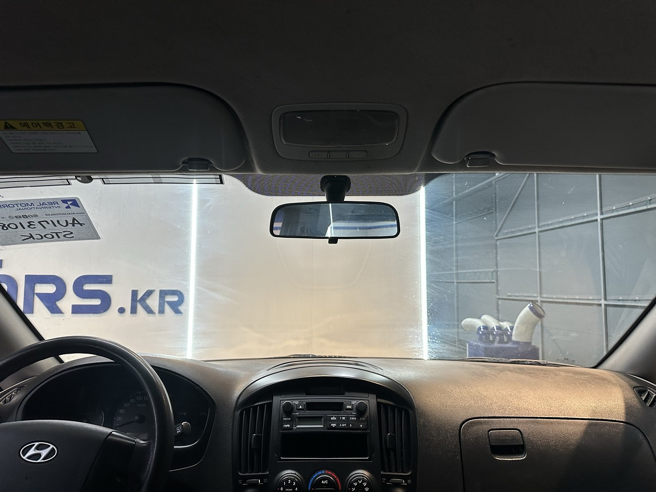 HYUNDAI STAREX 2010 / DIESEL / 2.5 CC / 12PASAJEROS 23