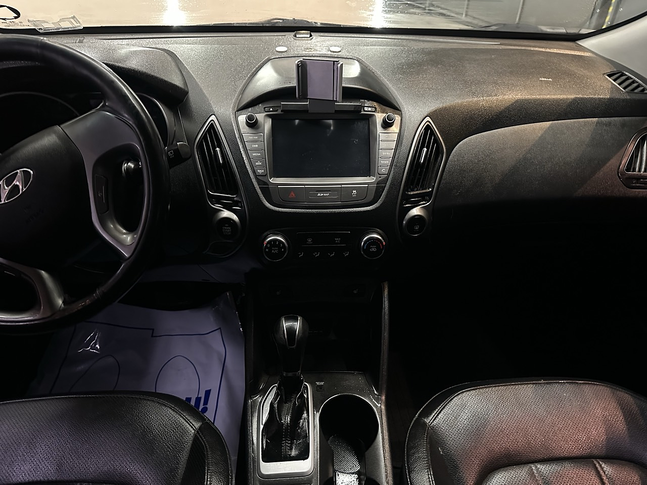  HYUNDAI TUCSON 2015 / AUTOMÁTICA  / DIESEL  / 2WD 27