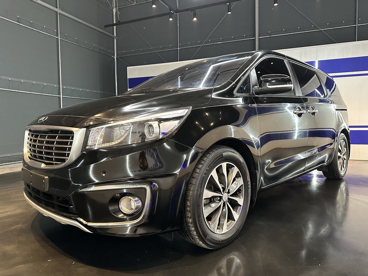 KIA CARNIVAL 2018 / 9PASAJEROS /  DIESEL / SMART KEY  2