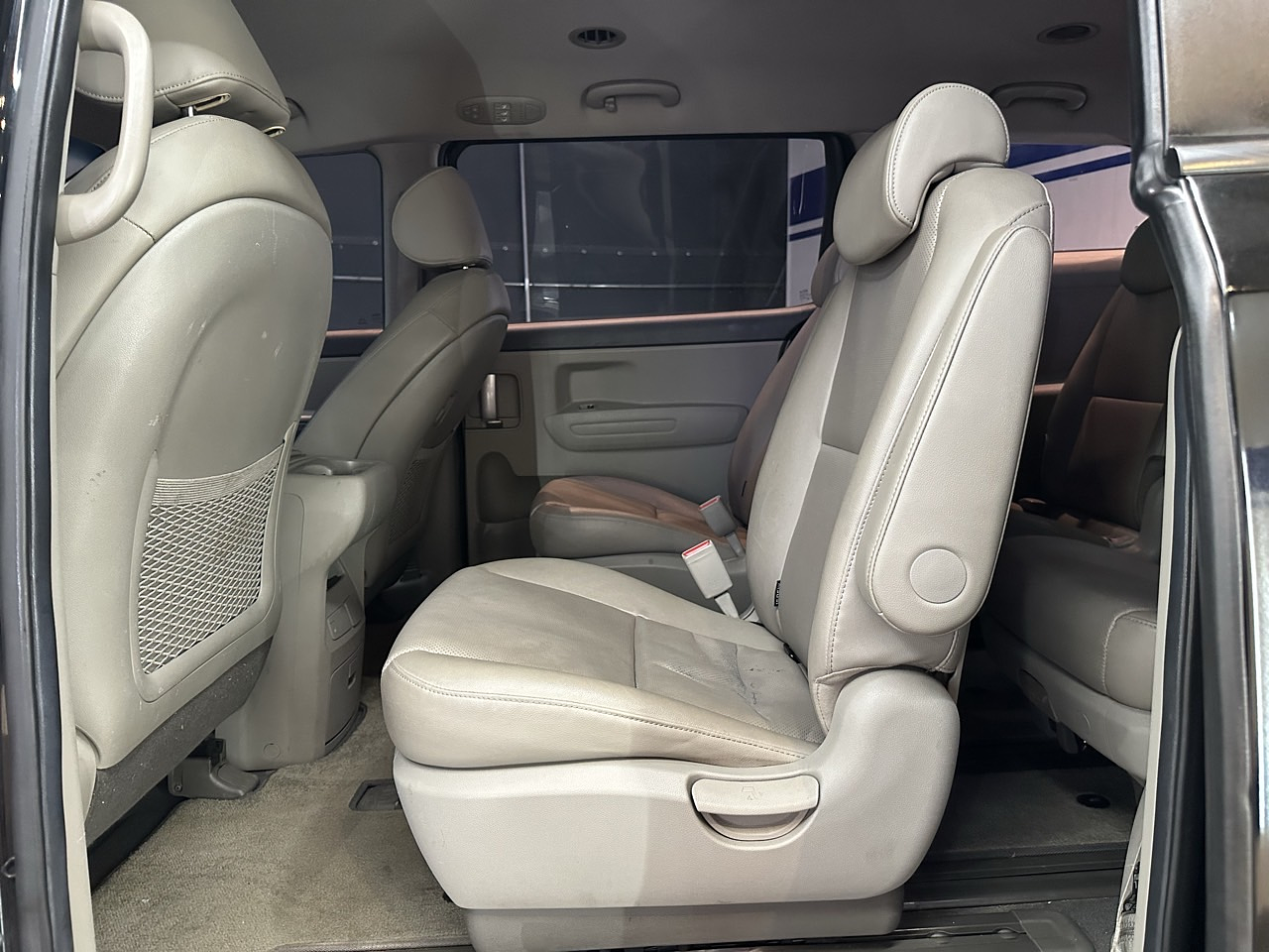 KIA CARNIVAL 2018 / 9PASAJEROS /  DIESEL / SMART KEY  32