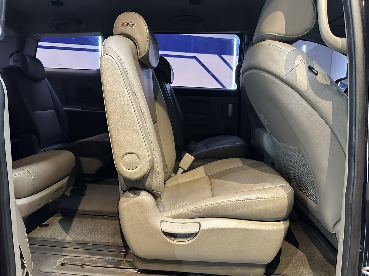 KIA CARNIVAL 2018 / 9PASAJEROS /  DIESEL / SMART KEY  34