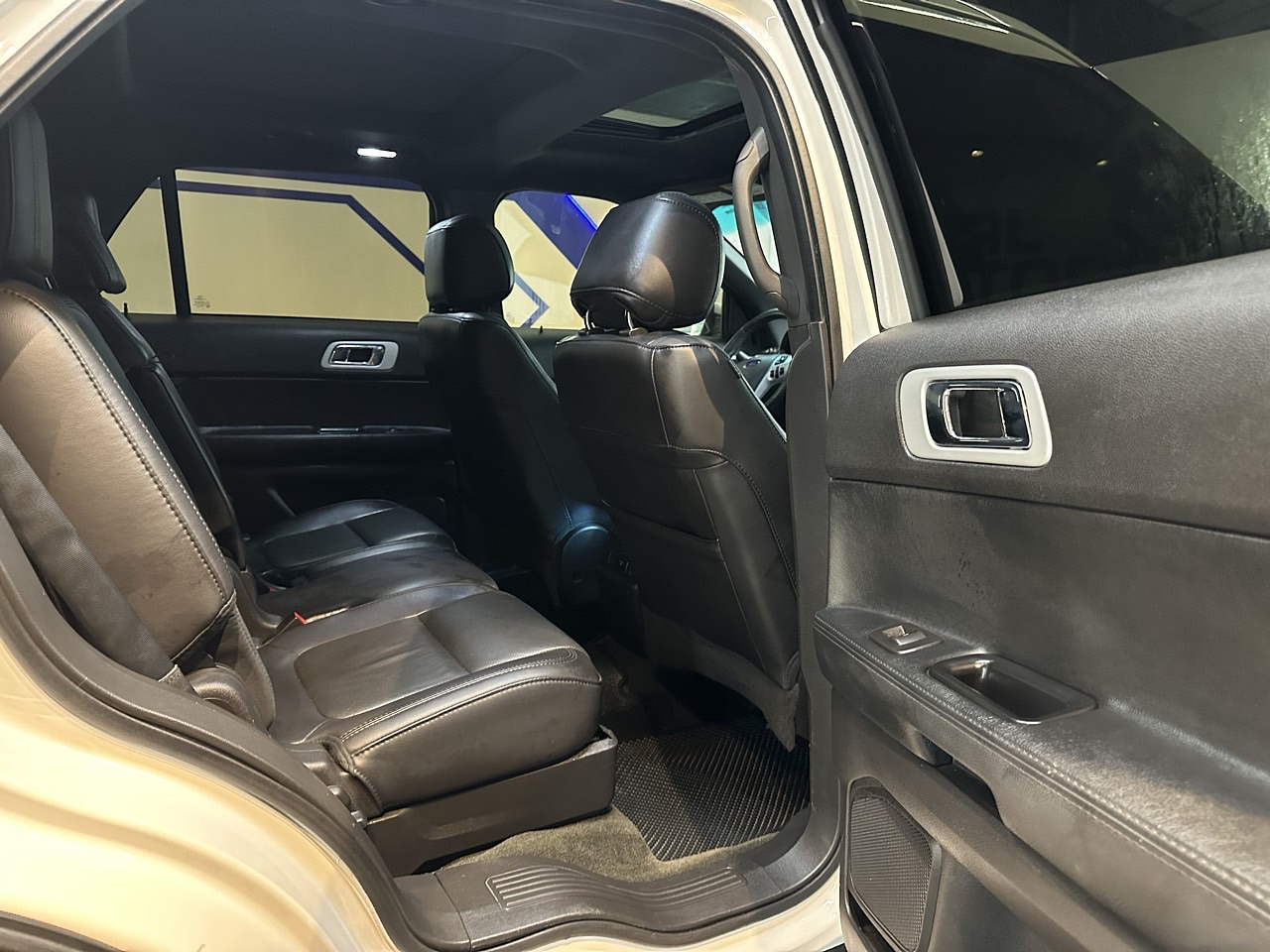 FORD EXPLORER 2014 / GASOLINA 3.5 / 7PASAJEROS / 4WD 37