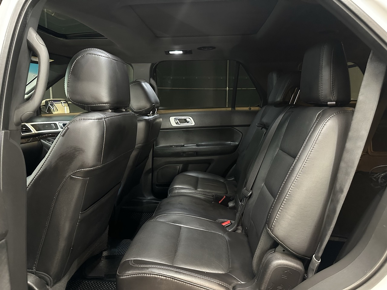 FORD EXPLORER 2014 / GASOLINA 3.5 / 7PASAJEROS / 4WD 36