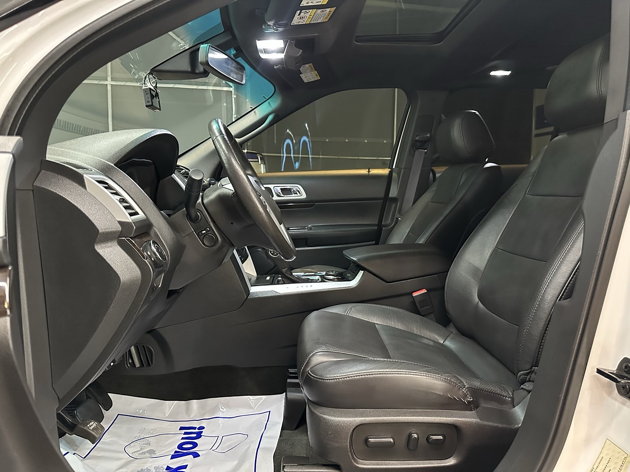 FORD EXPLORER 2014 / GASOLINA 3.5 / 7PASAJEROS / 4WD 23